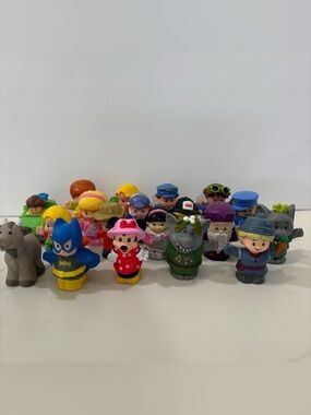 Fisher Price Little People lot Y2K/Disney/Harry Potter.